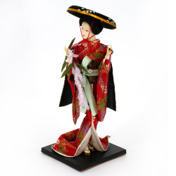 Bambola tradizionale giapponese Oyama modello kimono rosso e nero foglie e onde seigaiha, FUJIMUSUME