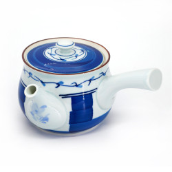 Japanische Kyusu-Teekanne aus Keramik, TSURU SHOKUBUTSU, weiß und blau