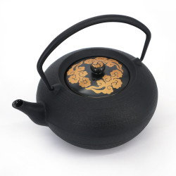 Japanese prestige cast iron round teapot with ceramic lid, CHÛSHIN KÔBÔ HIRATSUBO, Clouds